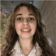 Me defino como una persona paciente y tranquila, doy clases de B1 y B2 de inglés